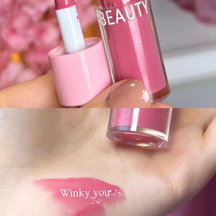 LIPGLOSS